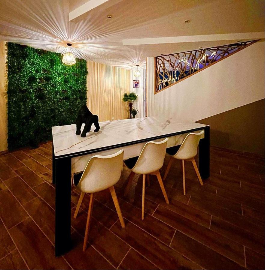 A Fleur De Spa : Maison Chaleureuse Avec Spa Privatif Et Billard. Coulogne エクステリア 写真
