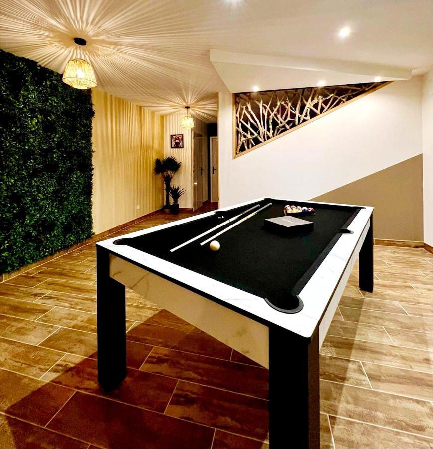 A Fleur De Spa : Maison Chaleureuse Avec Spa Privatif Et Billard. Coulogne エクステリア 写真
